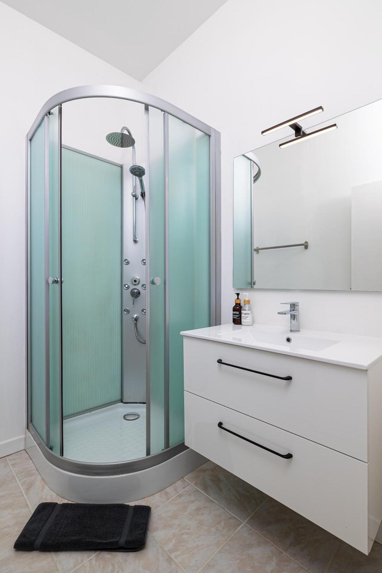 Maya Appartements & Suites Cosne-sur-Loire Esterno foto